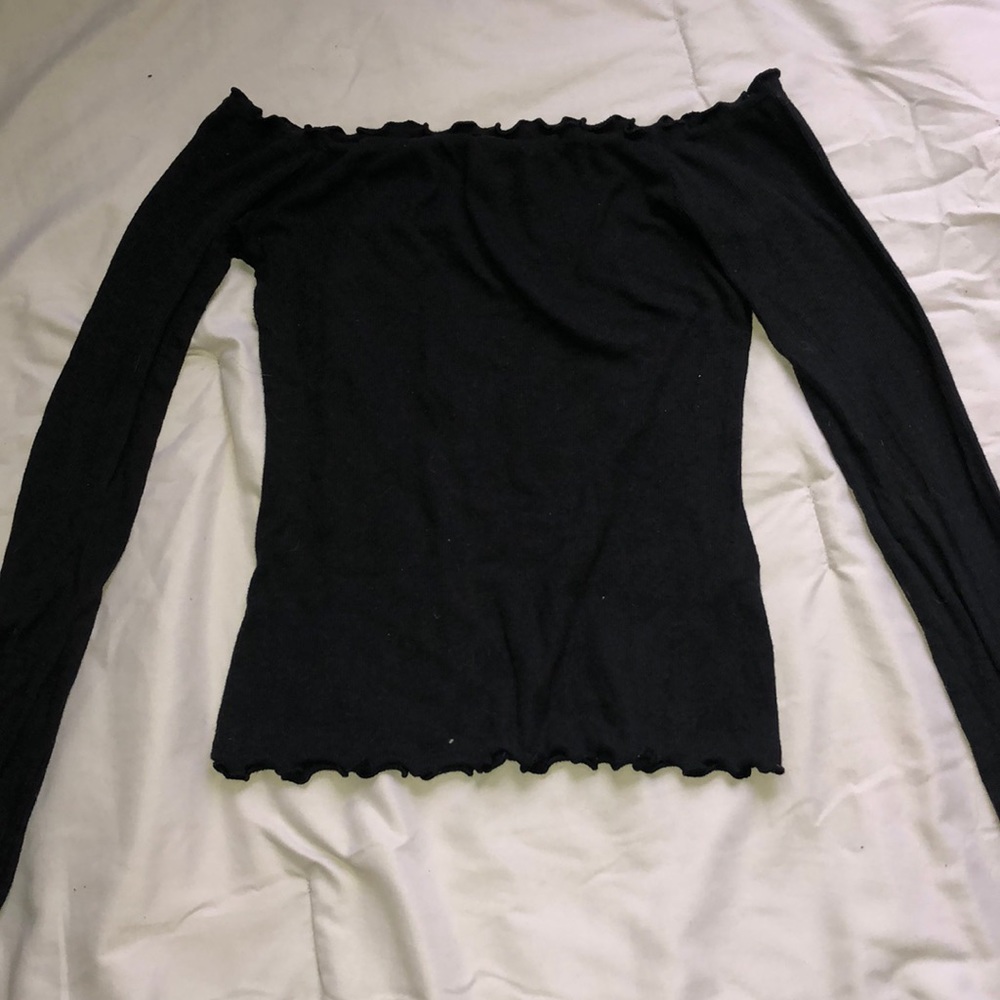 Hollister stretchy off the shoulder ruffled top